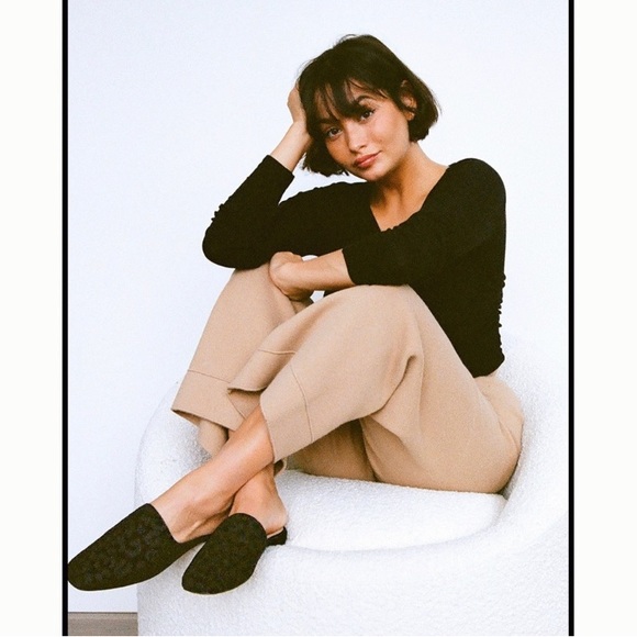 Stuart Weitzman Mulearky Leopard-Print Flat Slide Mules Black 6 - Picture 2 of 11